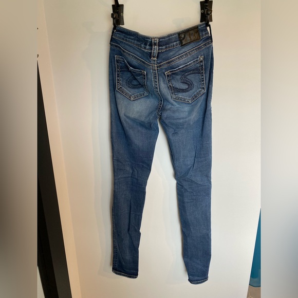 Silver Suki Mid Skinny Jean - Picture 3 of 6